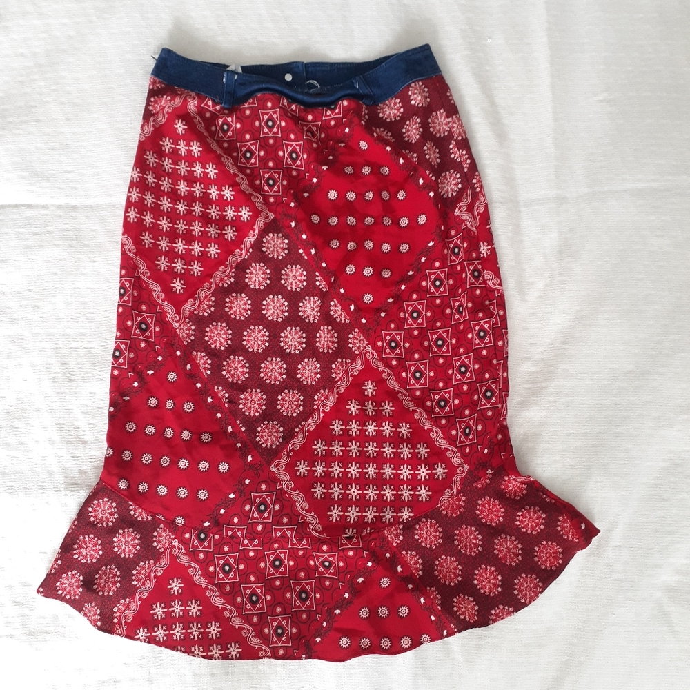 Le Chateau Red High Low Skirt - Picture 2 of 3